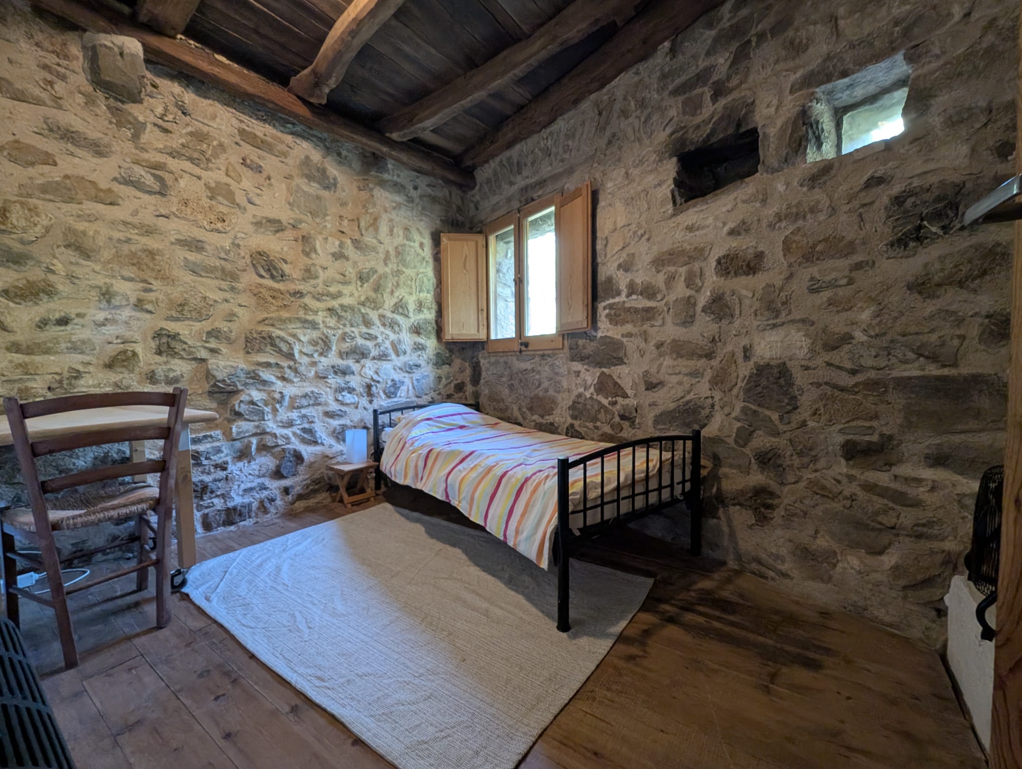 1 person room